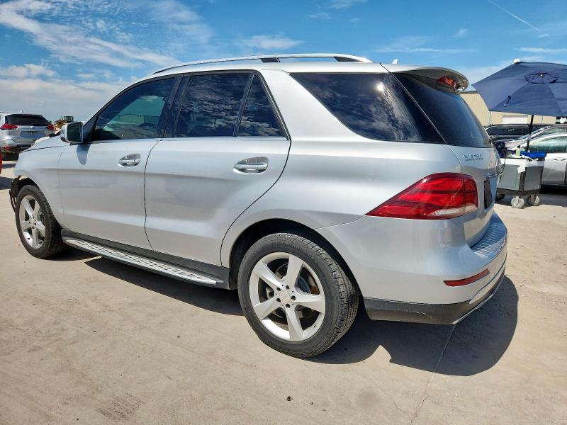 4JGDA5JB2GA732173 - 2016 MERCEDES-BENZ GLE 350 SILVER photo 2
