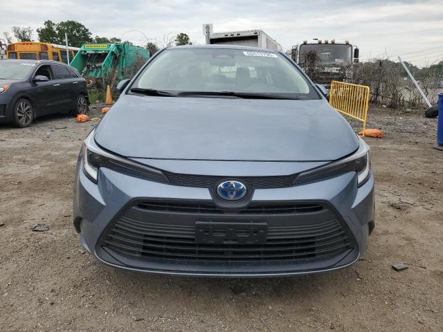 JTDBCMFE4S3076929 - 2025 TOYOTA COROLLA LE 蓝色 照片 5