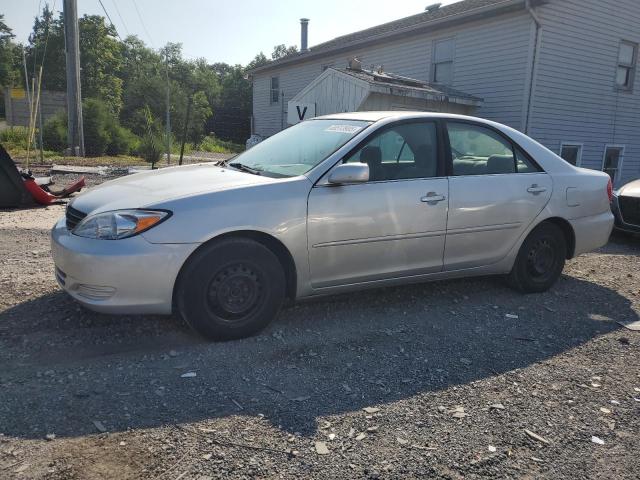 2004 TOYOTA CAMRY LE, null