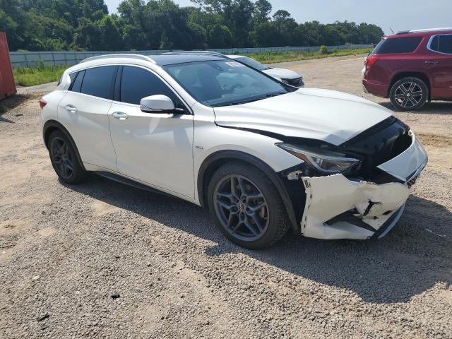 SJKCH5CPXHA030671 - 2017 INFINITI QX30 BASE 白色 照片 4