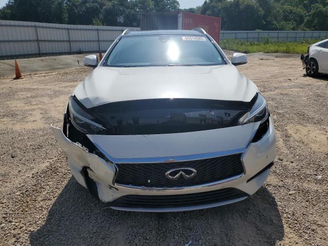 SJKCH5CPXHA030671 - 2017 INFINITI QX30 BASE 白色 照片 5