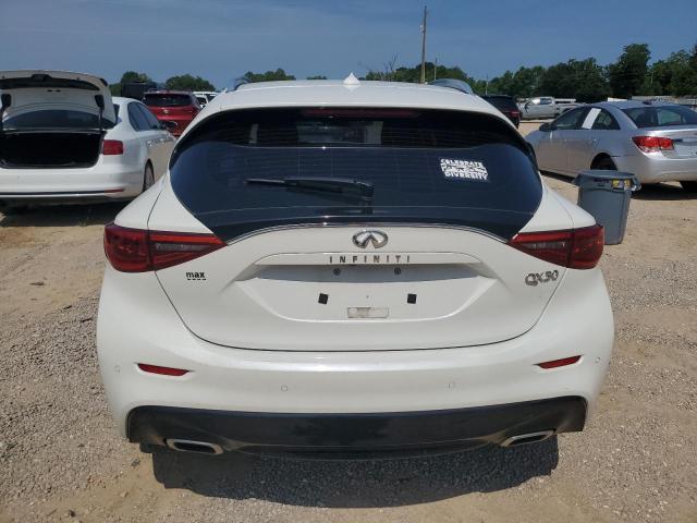 SJKCH5CPXHA030671 - 2017 INFINITI QX30 BASE 白色 照片 6