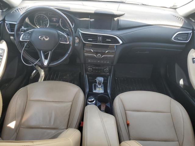 SJKCH5CPXHA030671 - 2017 INFINITI QX30 BASE 白色 照片 8