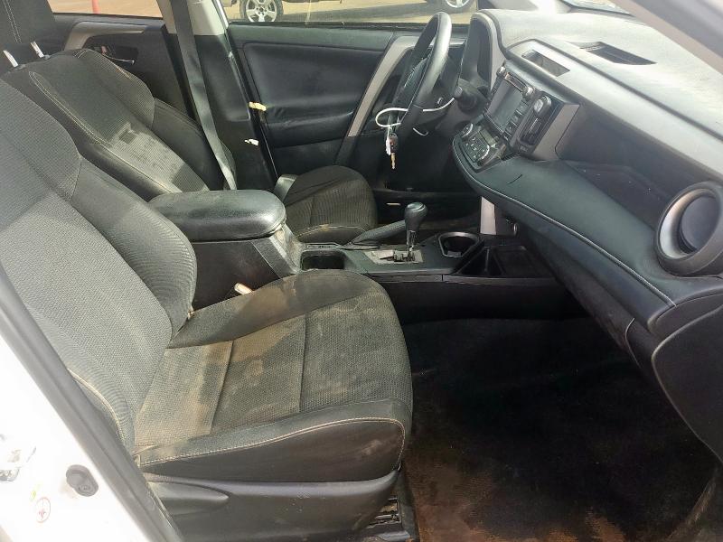 2T3WFREV7HW376929 - 2017 TOYOTA RAV4 XLE WHITE photo 7