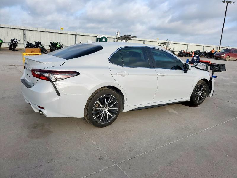 4T1G11BK4PU093345 - 2023 TOYOTA CAMRY SE NIGHT SHADE WHITE photo 3
