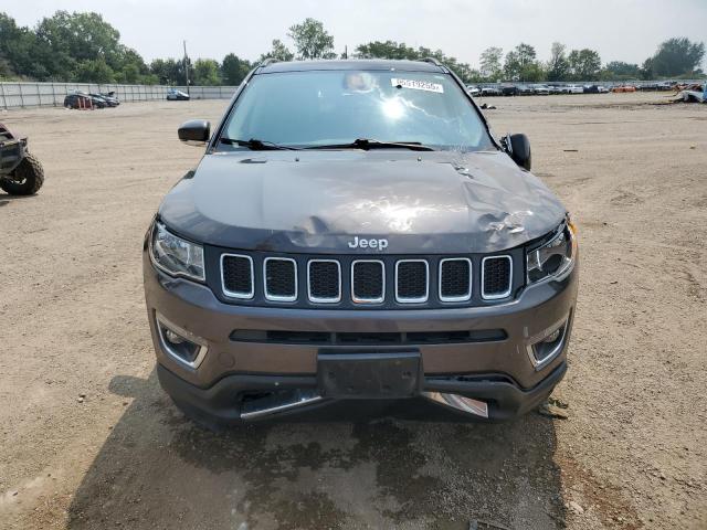 3C4NJDCB5JT437150 - 2018 JEEP COMPASS LIMITED Boz foto 5