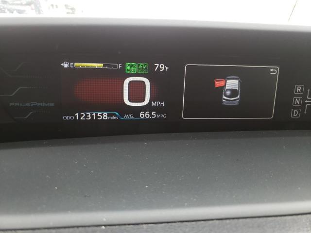 JTDKARFP9J3072992 - 2018 TOYOTA PRIUS PRIM 红色 照片 9