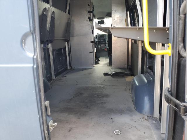 WD3PE7CD2JP637840 - 2018 MERCEDES-BENZ SPRINTER 2500 Grau Foto 10