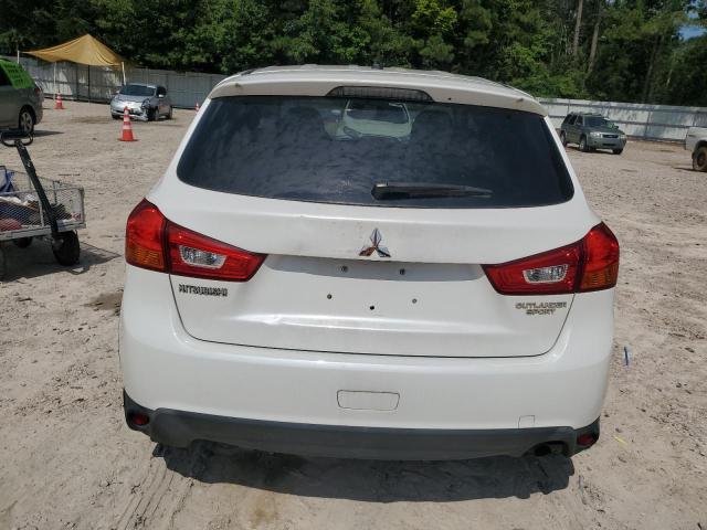 JA4AP3AU5GZ062688 - 2016 MITSUBISHI OUTLANDER ES WHITE photo 6