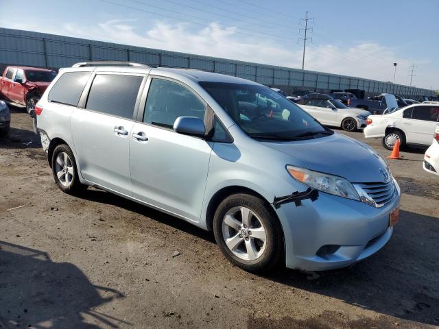 5TDKK3DC7FS591099 - 2015 TOYOTA SIENNA LE 蓝色 照片 4