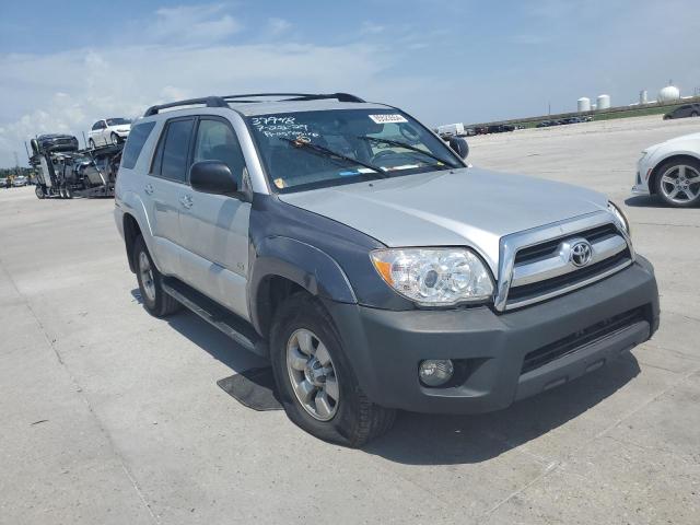 JTEZU14R970089907 - 2007 TOYOTA 4RUNNER SR5 GRAY photo 4