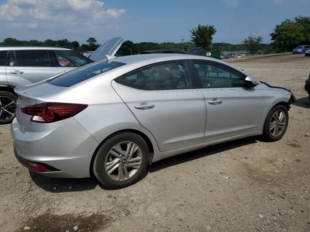 5NPD84LF0KH417531 - 2019 HYUNDAI ELANTRA SEL SILVER photo 3