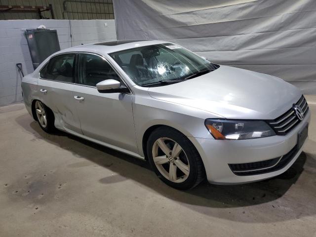 1VWBP7A33DC031461 - 2013 VOLKSWAGEN PASSAT SE SILVER photo 4