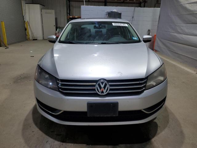 1VWBP7A33DC031461 - 2013 VOLKSWAGEN PASSAT SE SILVER photo 5