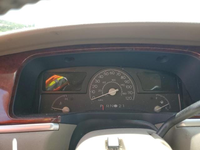 1LNHM81W63Y692582 - 2003 LINCOLN TOWN CAR EXECUTIVE Կրեմագույն լուսանկար 9