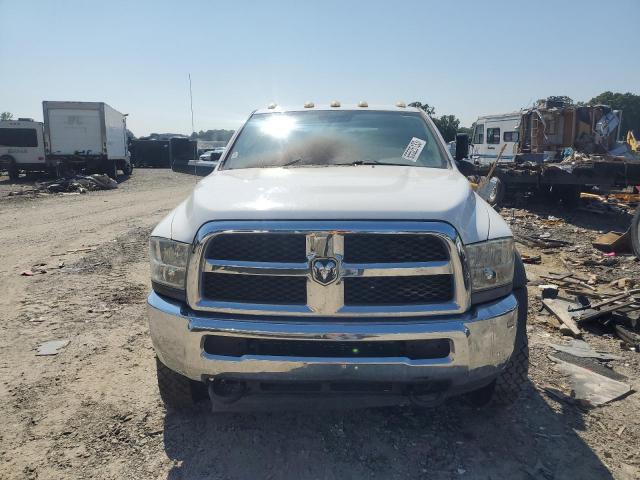 3C7WRNFL0EG202826 - 2014 RAM 5500 WHITE photo 5