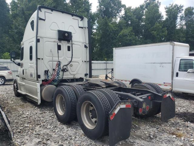 3AKJGLDRXHSHT2608 - 2017 FREIGHTLINER CASCADIA 1 WHITE photo 3