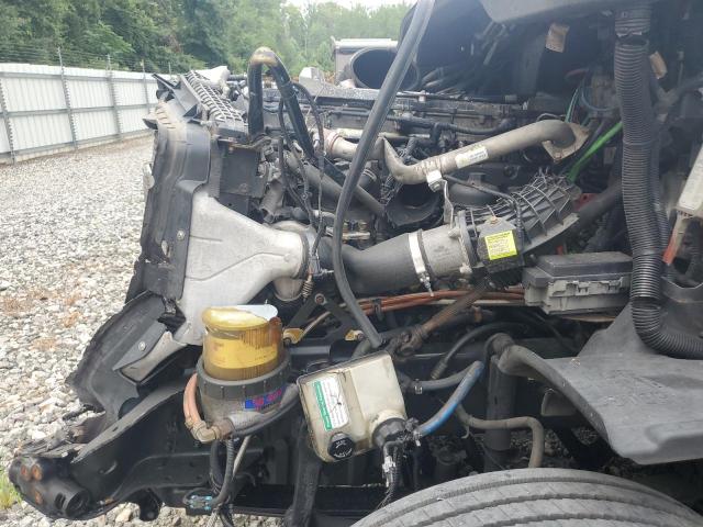 3AKJGLDRXHSHT2608 - 2017 FREIGHTLINER CASCADIA 1 WHITE photo 7