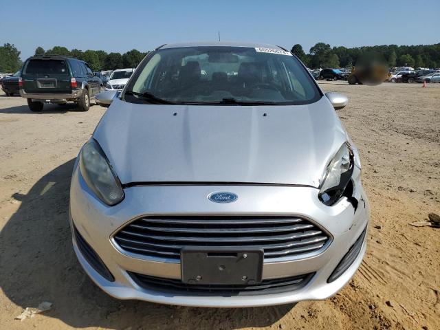 3FADP4BJ4FM179259 - 2015 FORD FIESTA SE SILVER photo 5