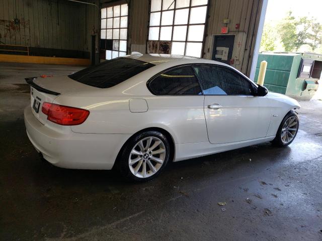 WBAKF9C57BE619569 - 2011 BMW 335 XI WHITE photo 3