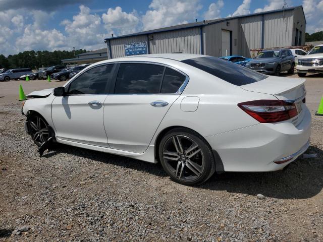 1HGCR2F5XHA207746 - 2017 HONDA ACCORD SPORT WHITE photo 2