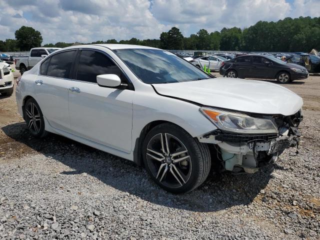 1HGCR2F5XHA207746 - 2017 HONDA ACCORD SPORT WHITE photo 4