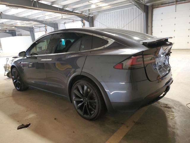 5YJXCAE20LF237499 - 2020 TESLA MODEL X GRAY photo 2