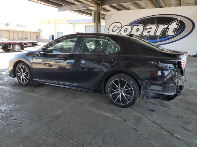 4T1G11AK9RU878867 - 2024 TOYOTA CAMRY SE NIGHT SHADE BLACK photo 2