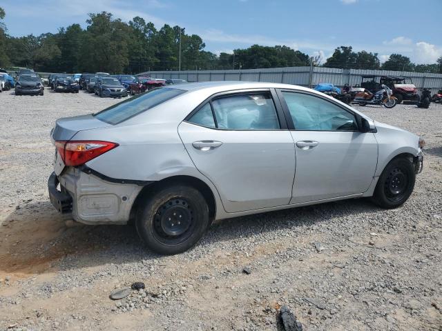 2T1BURHE9JC994432 - 2018 TOYOTA COROLLA L SILVER photo 3