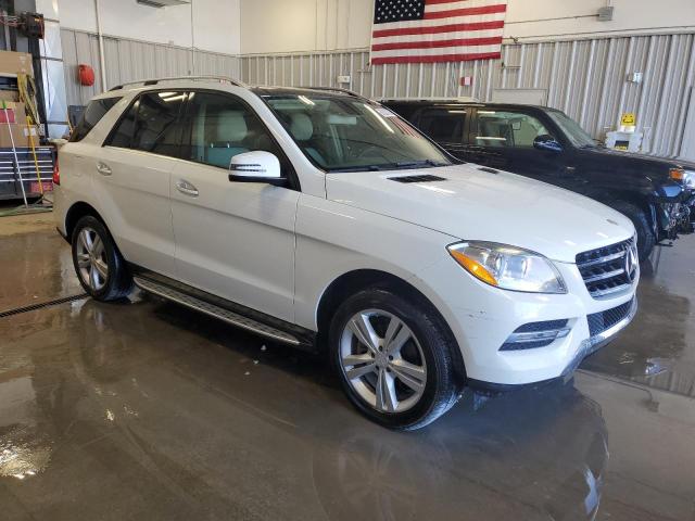 4JGDA5JB5DA253189 - 2013 MERCEDES-BENZ ML 350 Blanc photo 4