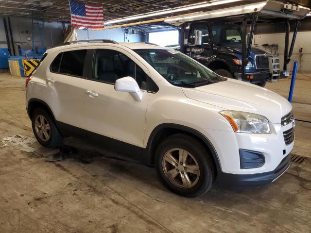 3GNCJRSBXFL171127 - 2015 CHEVROLET TRAX 1LT WHITE photo 4