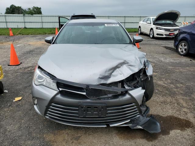 4T1BF1FK5GU137973 - 2016 TOYOTA CAMRY LE SILVER photo 5