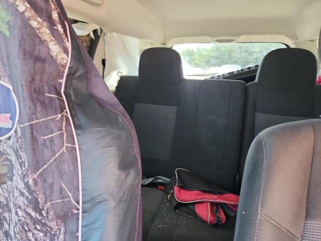 1C4NJPBA4GD727131 - 2016 JEEP PATRIOT SPORT BLACK photo 10