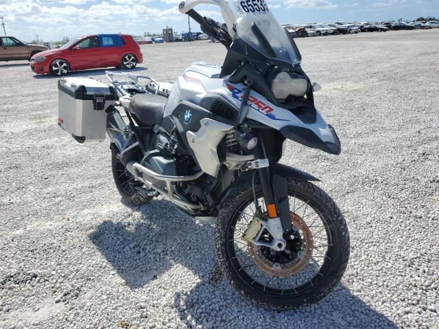 WB10M0308N6F48574 - 2022 BMW R 1250 GS WHITE photo 1