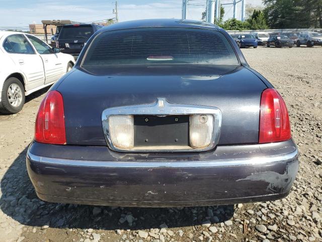 1LNHM81W1XY689255 - 1999 LINCOLN TOWN CAR EXECUTIVE Schwarz Foto 6