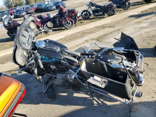 1HD1FCW176Y711529 - 2006 HARLEY-DAVIDSON FLHTCUI 双色 照片 3