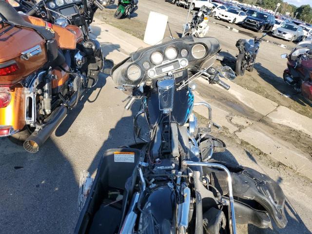 1HD1FCW176Y711529 - 2006 HARLEY-DAVIDSON FLHTCUI 双色 照片 6