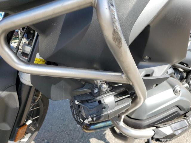 WB10A1206GZ664421 - 2016 BMW R1200 GS ADVENTURE წითელი ფოტო 9