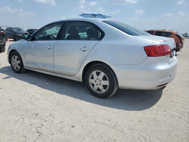 3VW2K7AJ4CM317720 - 2012 VOLKSWAGEN JETTA BASE 银色 照片 2