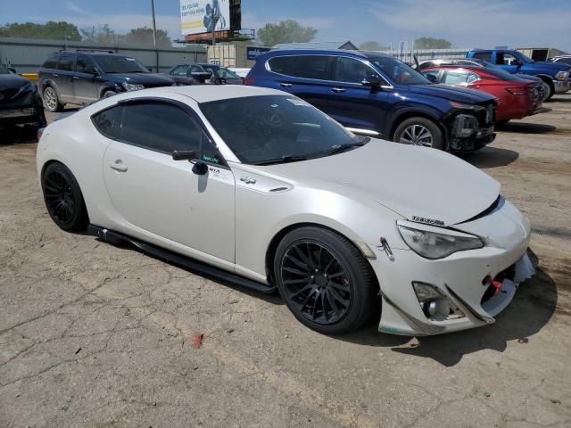 JF1ZNAA15D1710460 - 2013 TOYOTA SCION FR-S თეთრი ფოტო 4