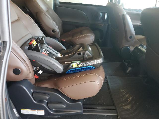 5TDDZ3DCXLS249002 - 2020 TOYOTA SIENNA XLE BLACK photo 11