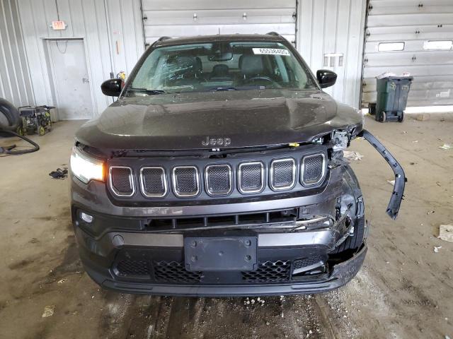 3C4NJDBBXNT208602 - 2022 JEEP COMPASS LATITUDE GRAY photo 5