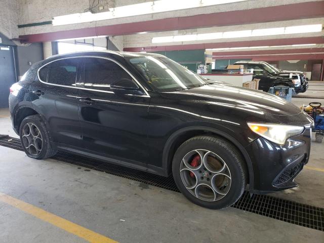 ZASFAKBN4J7B81549 - 2018 ALFA ROMEO STELVIO TI BLACK photo 4