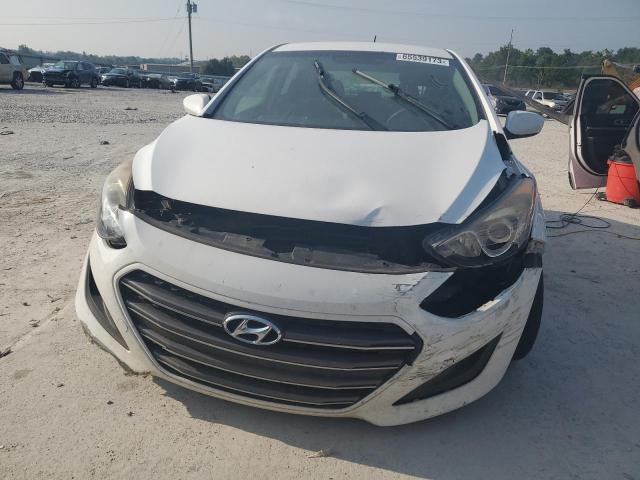 KMHD35LH8HU374038 - 2017 HYUNDAI ELANTRA GT WHITE photo 5