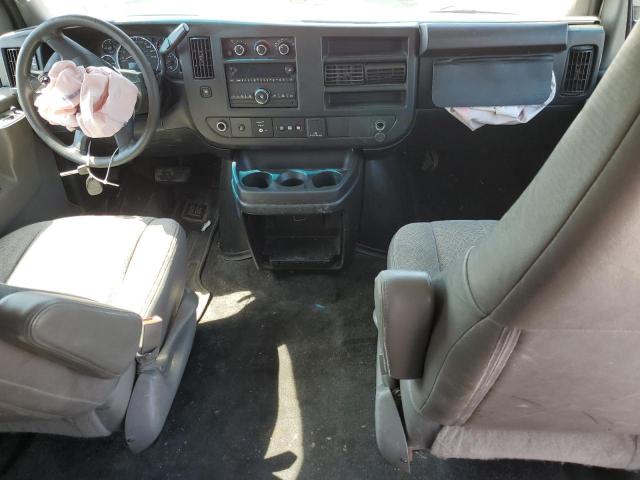 1GBZGPFG3H1248706 - 2017 CHEVROLET EXPRESS G3 LT WHITE photo 8