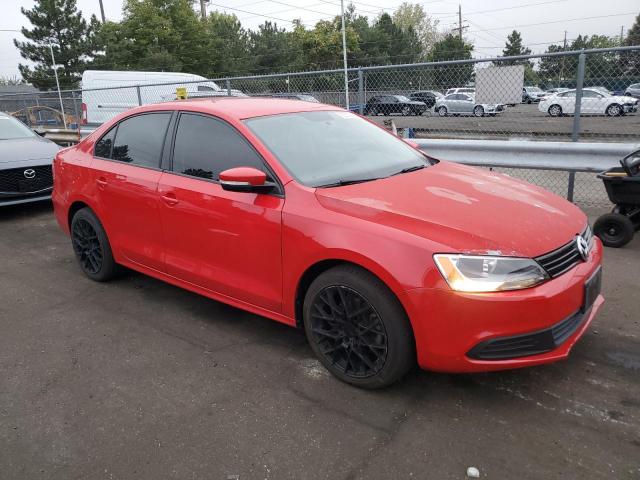 3VWD17AJ3EM401428 - 2014 VOLKSWAGEN JETTA SE RED photo 4