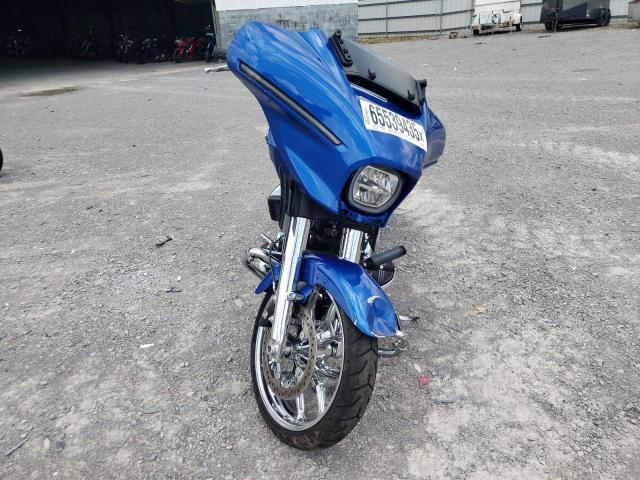 1HD1KB716RB644563 - 2024 HARLEY-DAVIDSON FLHX 蓝色 照片 2