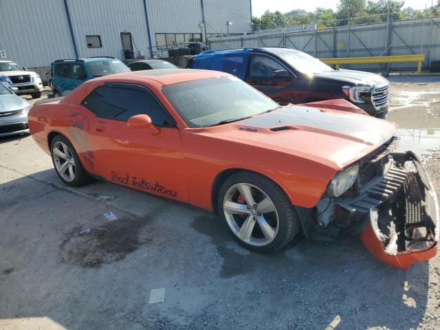 2B3LJ74W18H302133 - 2008 DODGE CHALLENGER SRT-8 ORANGE photo 4
