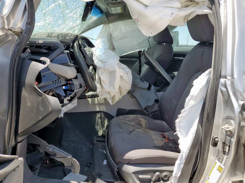 4T1B31HK0KU007324 - 2019 TOYOTA CAMRY LE SILVER photo 7