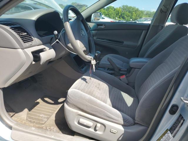 4T1BF32K95U597765 - 2005 TOYOTA CAMRY LE BLUE photo 7